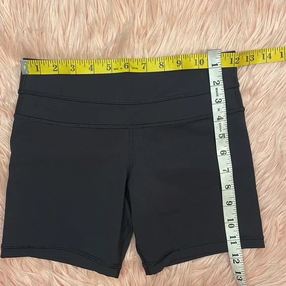 Lululemon Black Hi Rise Spandex Shorts Size 4 - Picture 5 of 6